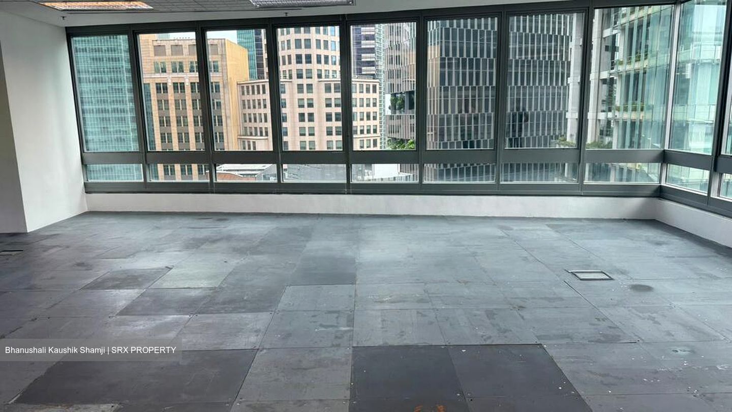 Singapore Land Tower (D1), Office #526487611